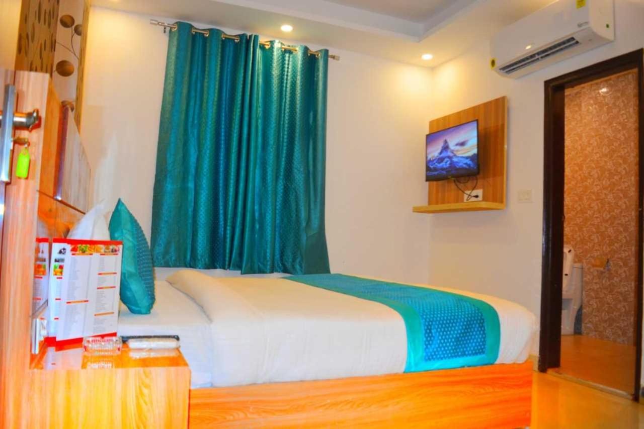 Hotel O Alpha Stay 新德里 外观 照片